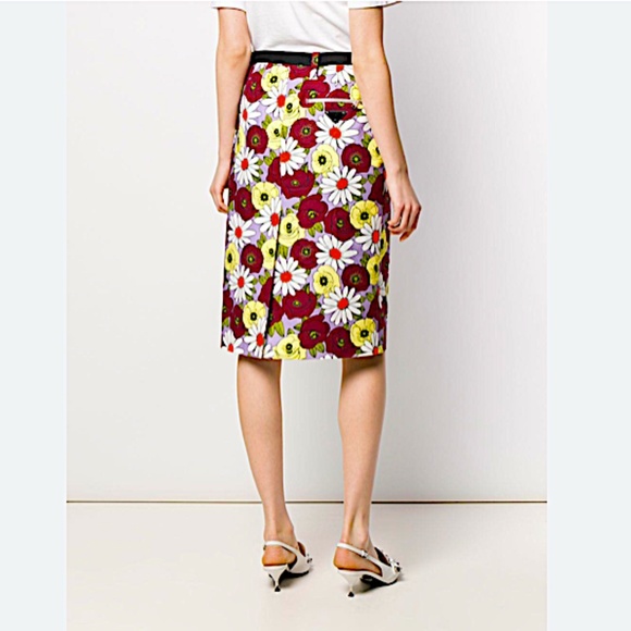 PRADA Floral Print Knee-Length Skirt - Picture 3 of 16